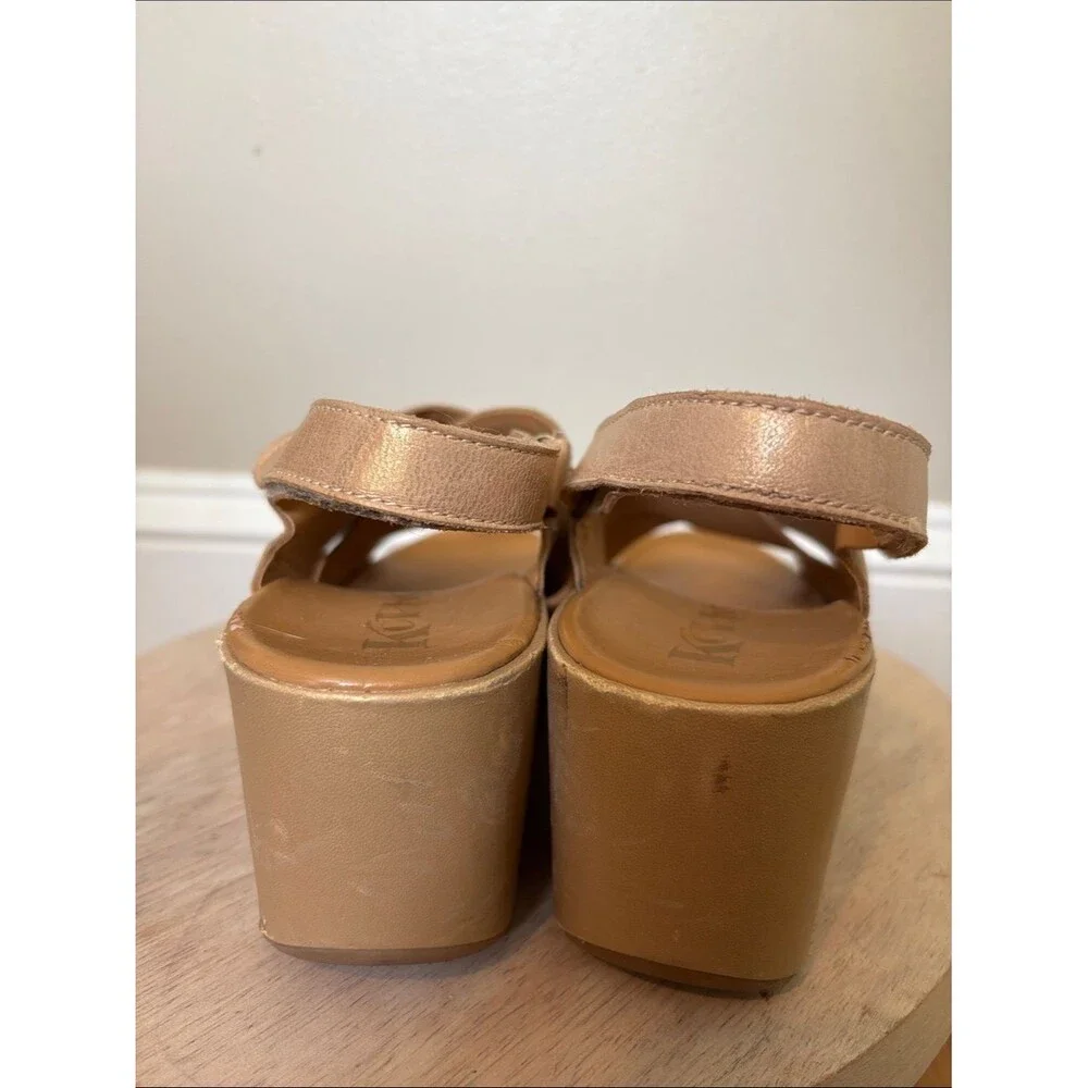 Korks size 8 Wedge Sandals - Metallic Gold Crisscross Slingback